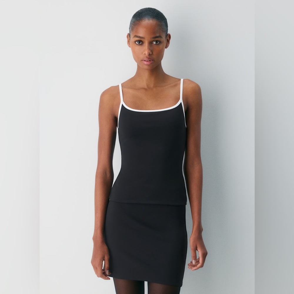 Aritzia Original Contour Tank